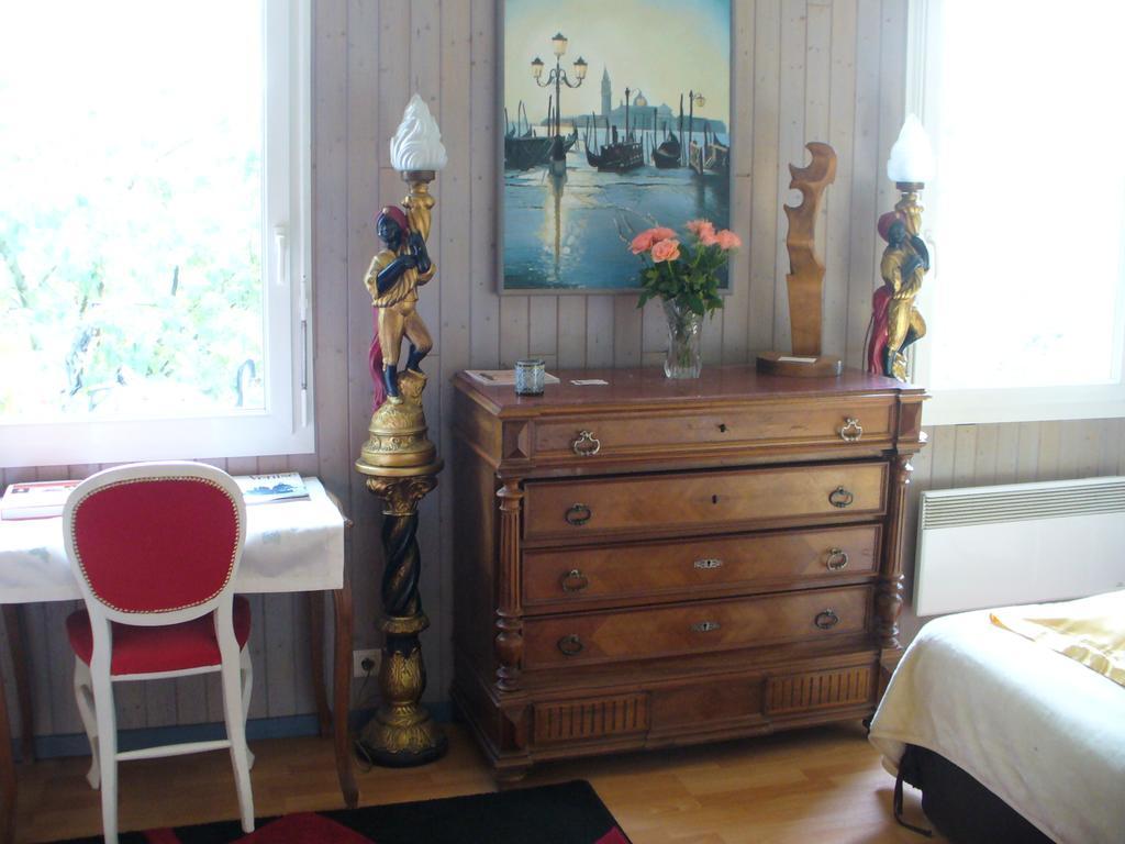 Chambre D'Hotes Dyrslot Saint-Denis-de-Pile エクステリア 写真