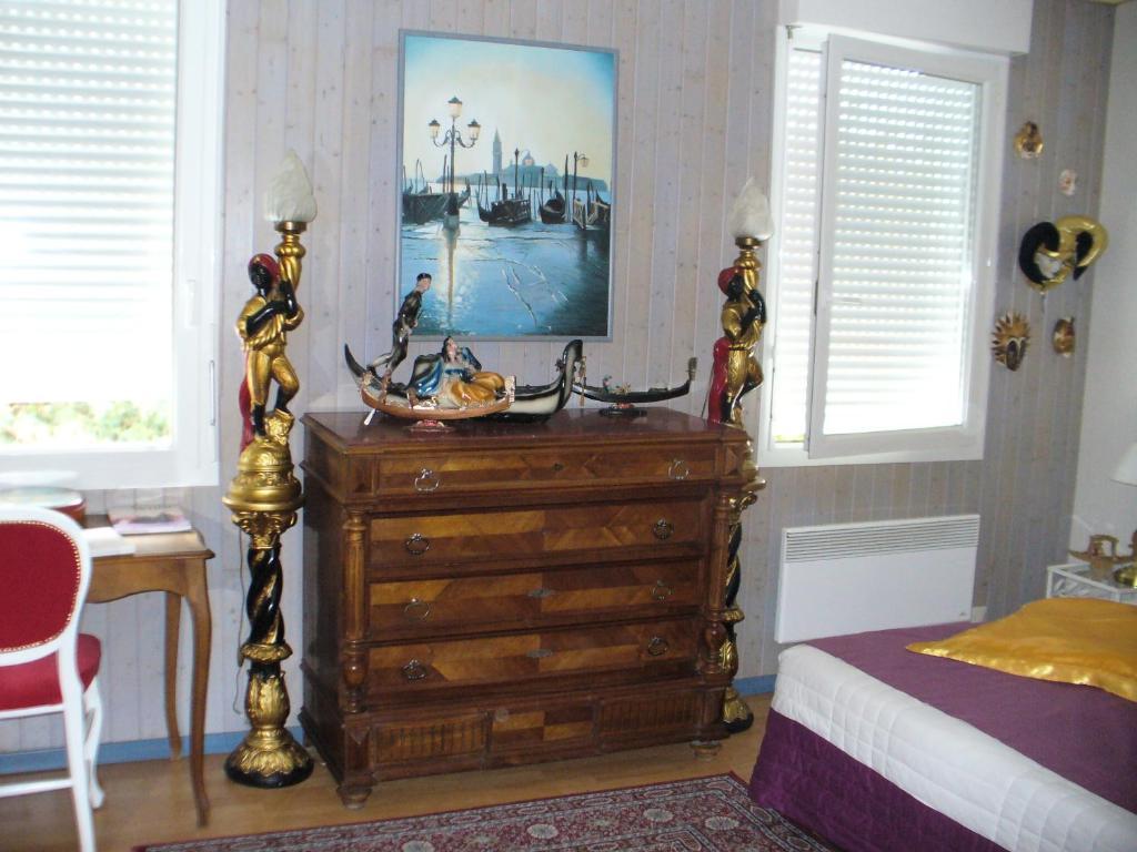 Chambre D'Hotes Dyrslot Saint-Denis-de-Pile 部屋 写真